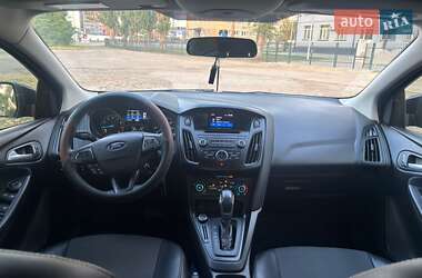 Седан Ford Focus 2016 в 