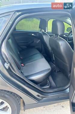 Седан Ford Focus 2016 в 