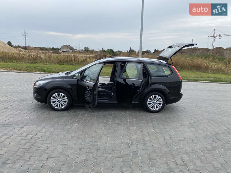 Универсал Ford Focus 2010 в Луцке