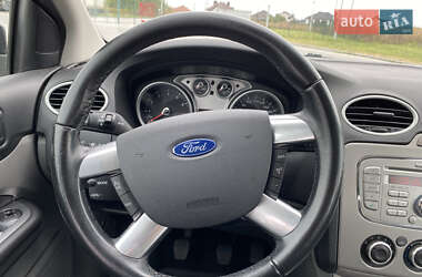 Универсал Ford Focus 2010 в 