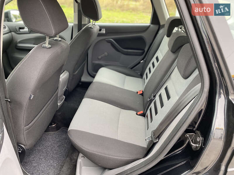 Универсал Ford Focus 2010 в Луцке