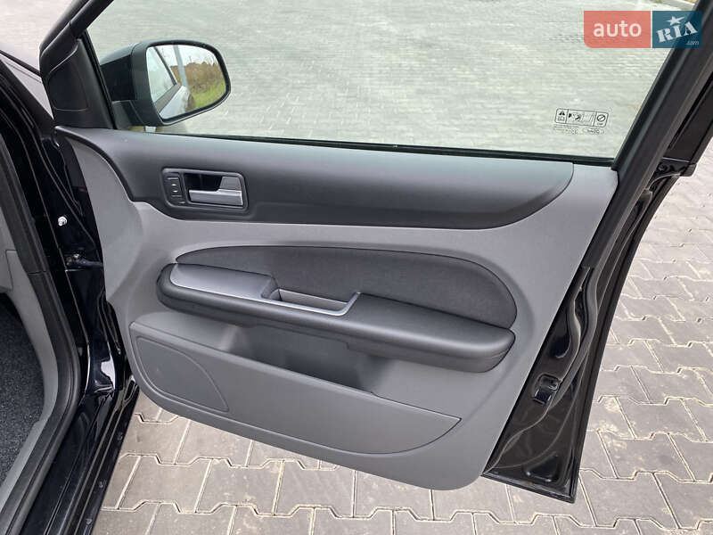 Универсал Ford Focus 2010 в Луцке