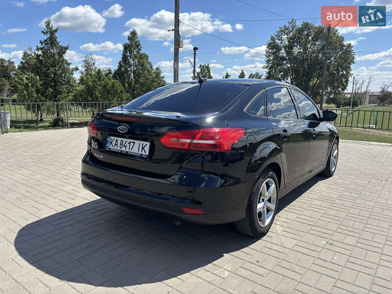 Седан Ford Focus 2018 в Лозовой