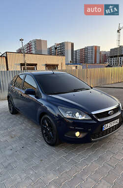 Хэтчбек Ford Focus 2009 в 