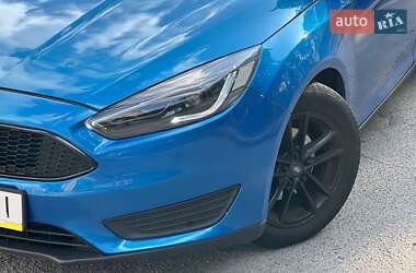 Хетчбек Ford Focus 2016 в 