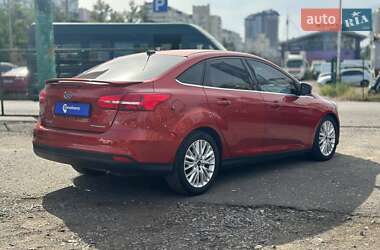 Седан Ford Focus 2018 в 