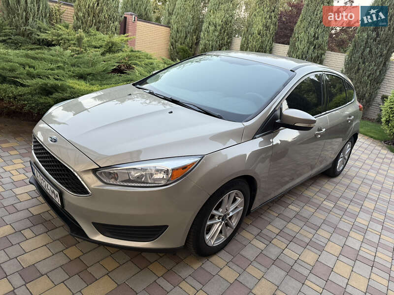 Хэтчбек Ford Focus 2015 в Днепре