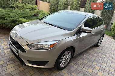 Хэтчбек Ford Focus 2015 в 