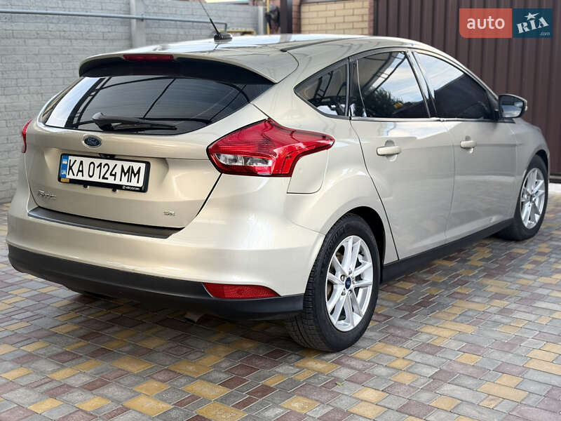 Хэтчбек Ford Focus 2015 в Днепре