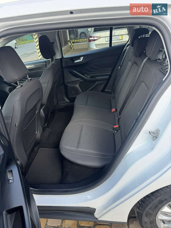 Универсал Ford Focus 2020 в Сваляве