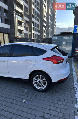 Хэтчбек Ford Focus 2017 в 