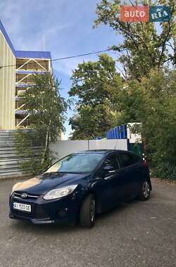 Хэтчбек Ford Focus 2013 в 