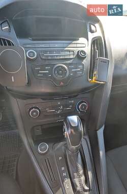 Хэтчбек Ford Focus 2016 в 