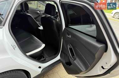 Седан Ford Focus 2017 в 