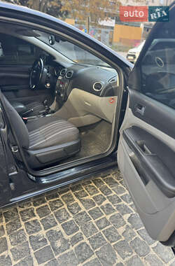 Седан Ford Focus 2008 в 