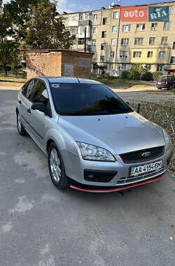 Хетчбек Ford Focus 2006 в Шостці