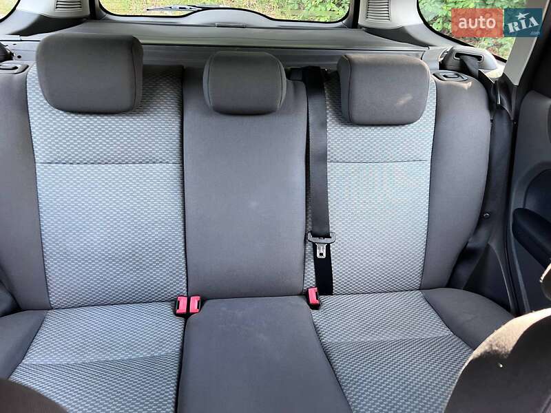 Універсал Ford Focus 2006 в Житомирі