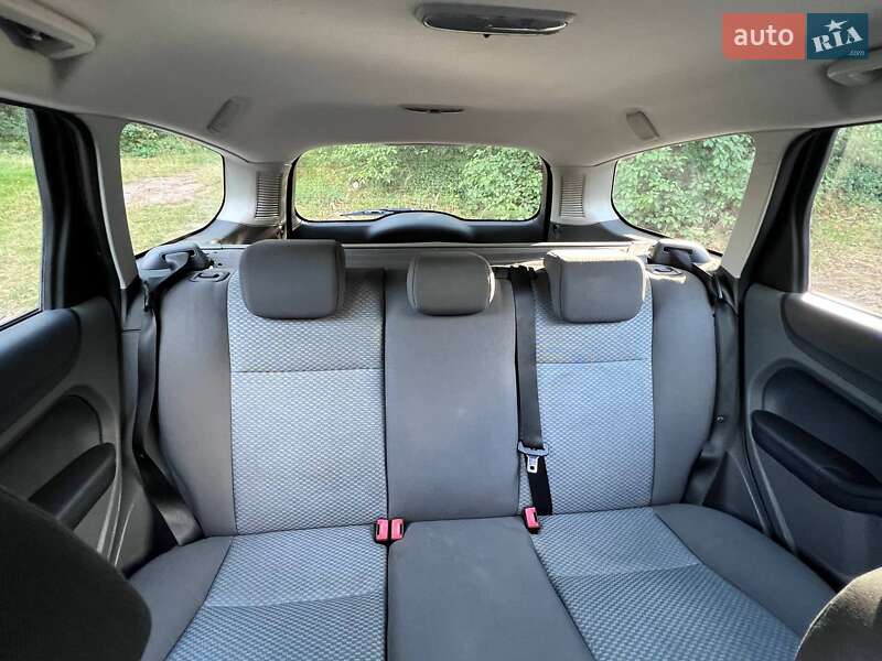 Універсал Ford Focus 2006 в Житомирі