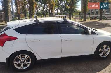 Хетчбек Ford Focus 2012 в 