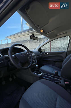 Хэтчбек Ford Focus 2006 в 