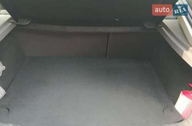 Хэтчбек Ford Focus 2011 в 