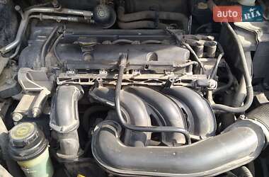 Хэтчбек Ford Focus 2011 в 