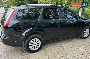 Универсал Ford Focus 2010 в 