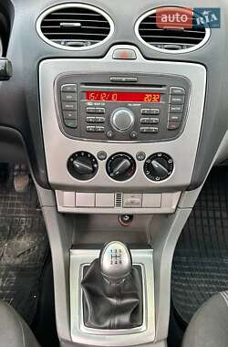 Универсал Ford Focus 2010 в 