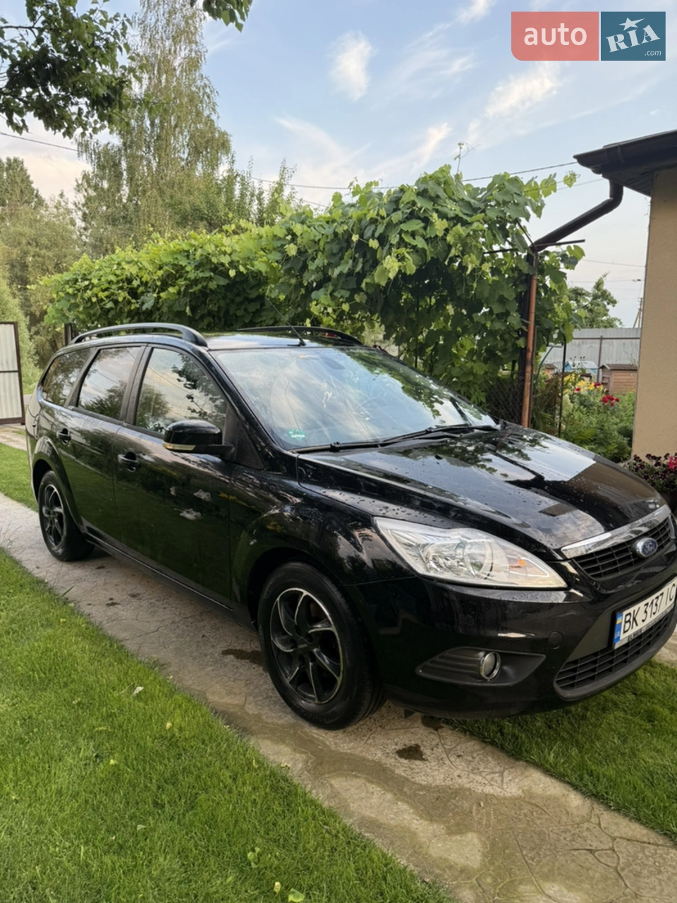 2010 Ford Focus - мініатюра 9