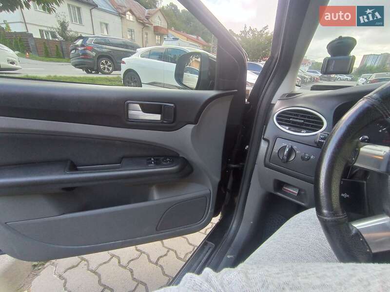 Универсал Ford Focus 2010 в Львове