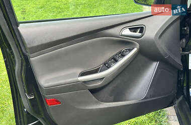 Седан Ford Focus 2013 в 