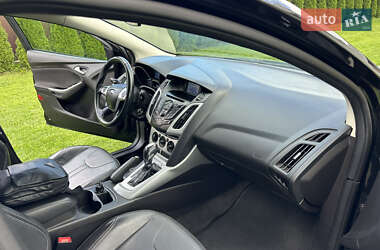 Седан Ford Focus 2013 в 