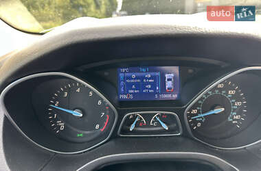 Седан Ford Focus 2013 в 