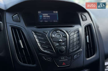 Седан Ford Focus 2014 в 