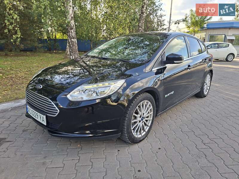 Хэтчбек Ford Focus 2013 в Луцке фото 4 Хэтчбек Ford Focus 2013 в Луцке