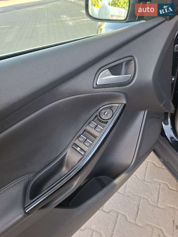 Хэтчбек Ford Focus 2013 в Луцке фото 15 Хэтчбек Ford Focus 2013 в Луцке