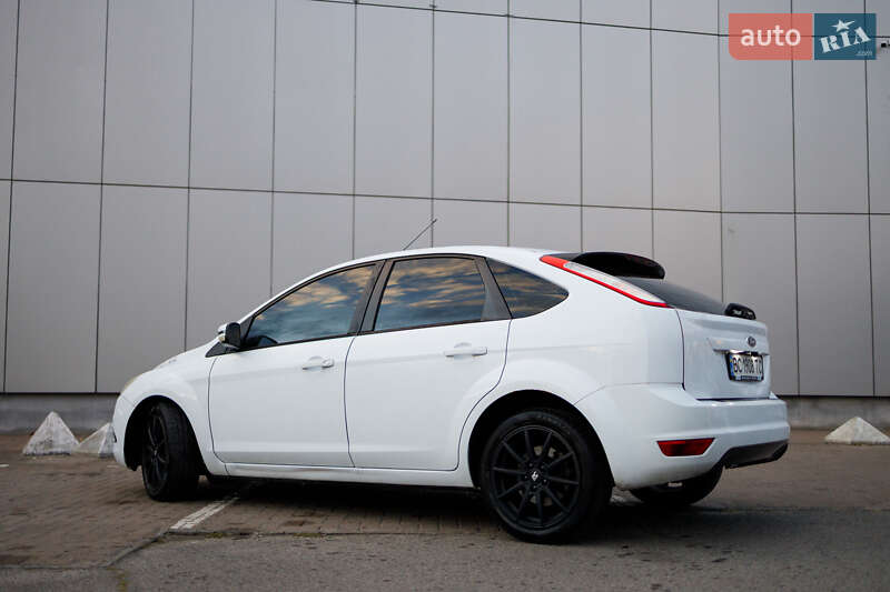 Хэтчбек Ford Focus 2011 в Львове фото 10 Хэтчбек Ford Focus 2011 в Львове