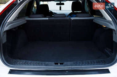 Хэтчбек Ford Focus 2011 в 