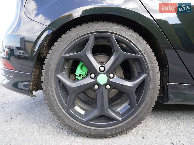Хэтчбек Ford Focus 2017 в Барановке
