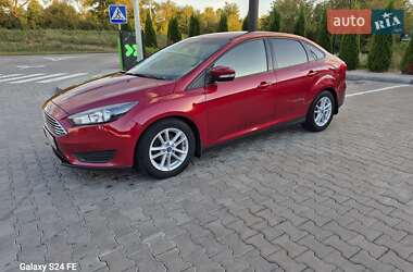 Седан Ford Focus 2017 в 