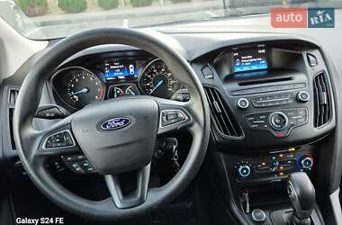 Седан Ford Focus 2017 в 