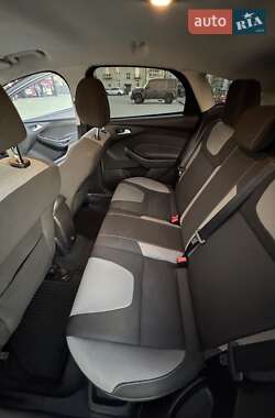 Хетчбек Ford Focus 2013 в 