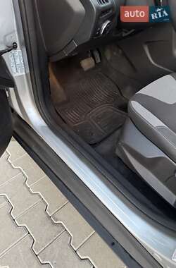 Хетчбек Ford Focus 2013 в 