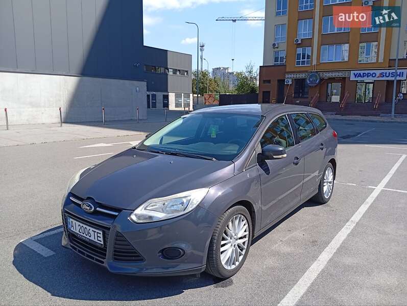 Универсал Ford Focus 2011 в 