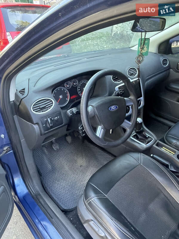 Седан Ford Focus 2007 в Славянске