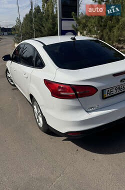 Седан Ford Focus 2016 в 