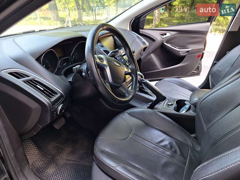 Седан Ford Focus 2012 в Золочеве