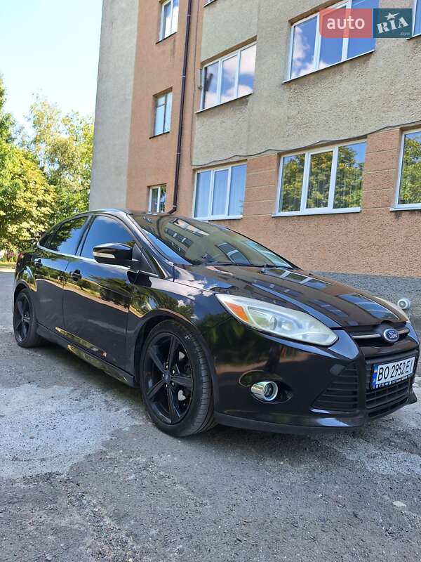 Седан Ford Focus 2012 в Золочеве