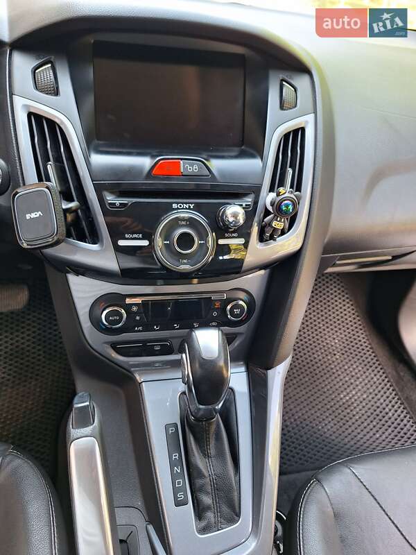 Седан Ford Focus 2012 в Золочеве