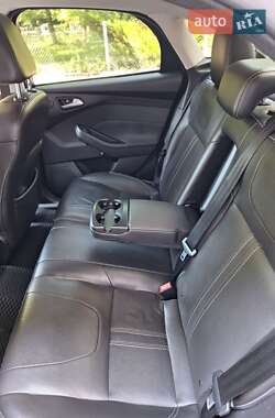 Седан Ford Focus 2012 в 